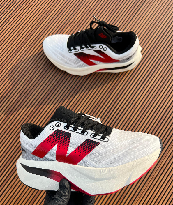 NEW BALANCE SHOES